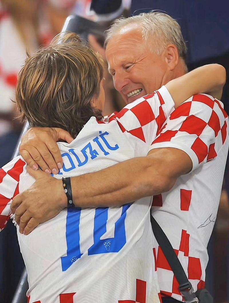 托尼：意甲唯一有可能拉开差距的球队是国米，但那取决于欧冠（托尼：国米是意甲唯一可能拉开差距者，关键取决于欧冠）