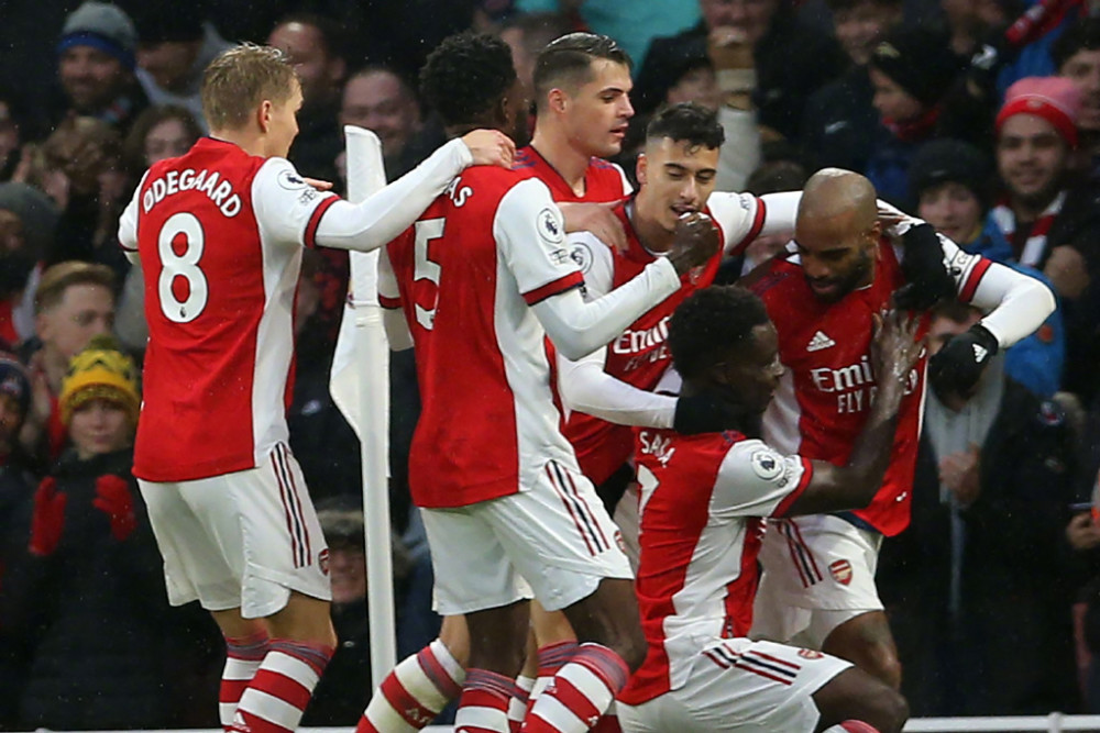 莱切vs维罗纳：班达、加洛首发，加利亚尔迪尼、焦瓦内出战（莱切战维罗纳：班达、加洛首发，加利亚尔迪尼、焦瓦内出场）