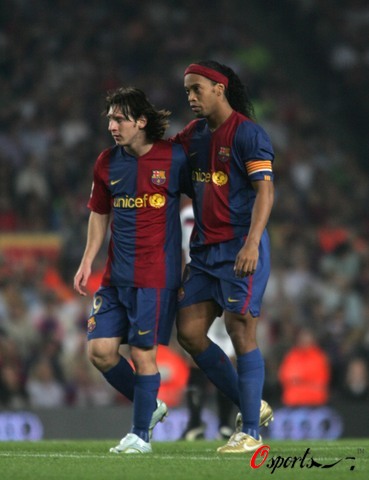 曼城官方：奥赖利新赛季将改穿33号球衣（曼城官宣：奥赖利下赛季改披33号）