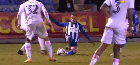 前药厂高层：拜仁仍是衡量一切的标杆；卡尔可到世界杯体验下（前勒沃库森高管：拜仁依旧是各项标准的参照；建议卡尔去世界杯体验一番）