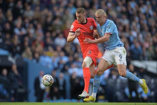 DO：拉松吸引了拜仁等俱乐部的关注，但冬窗不太可能离队（DO：拉松获拜仁等队青睐，但冬窗离队可能性不大）