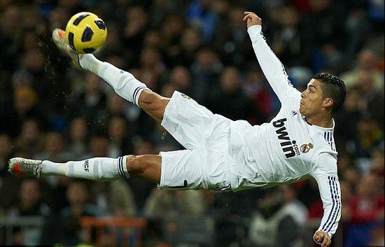 吴启鹏：希望25岁之前入选国家队，最想要去德国留洋（吴启鹏：力争25岁前入选国足，留洋首选德国）